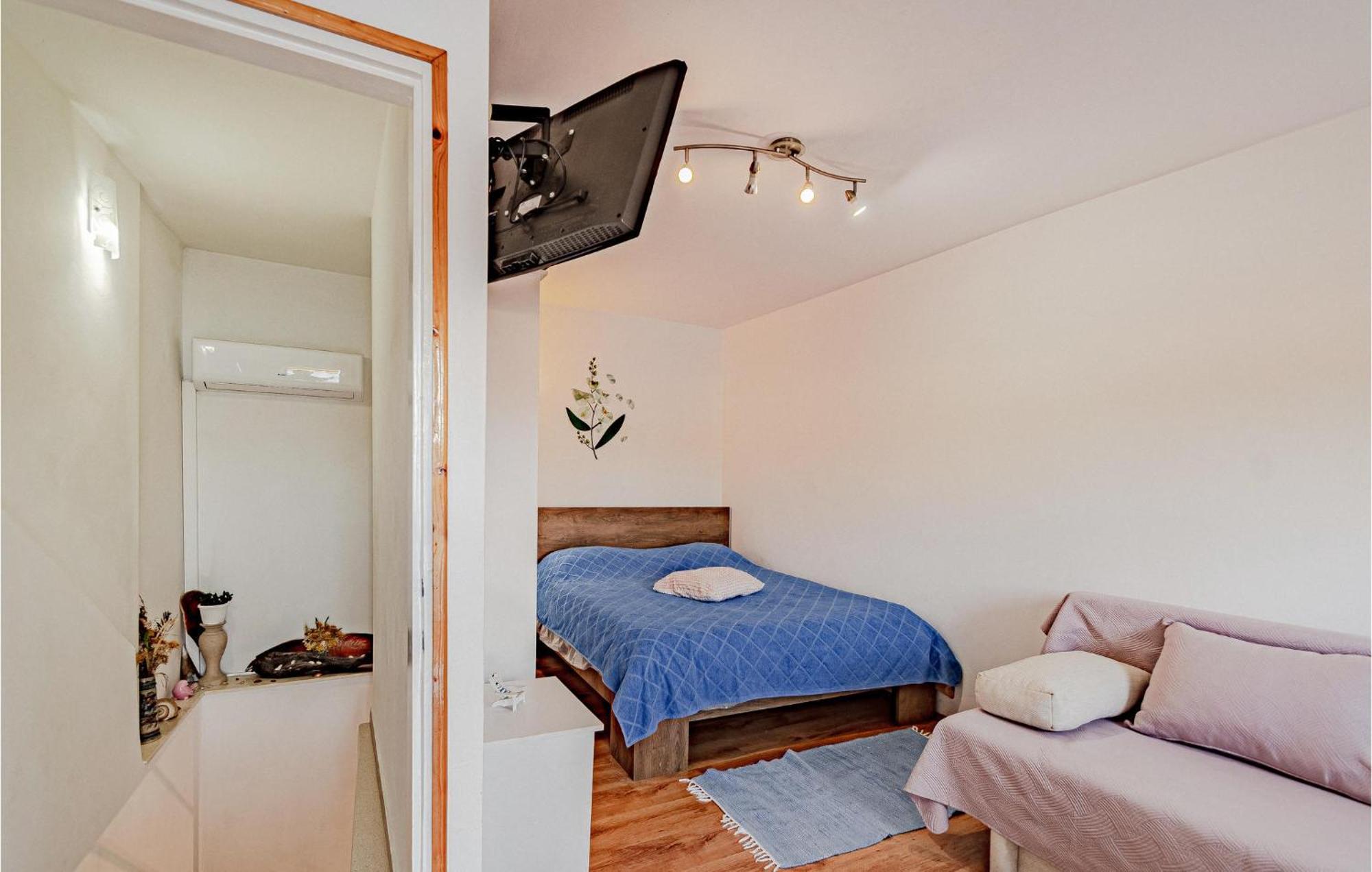Stunning Apartment In Racisce With Wifi Extérieur photo
