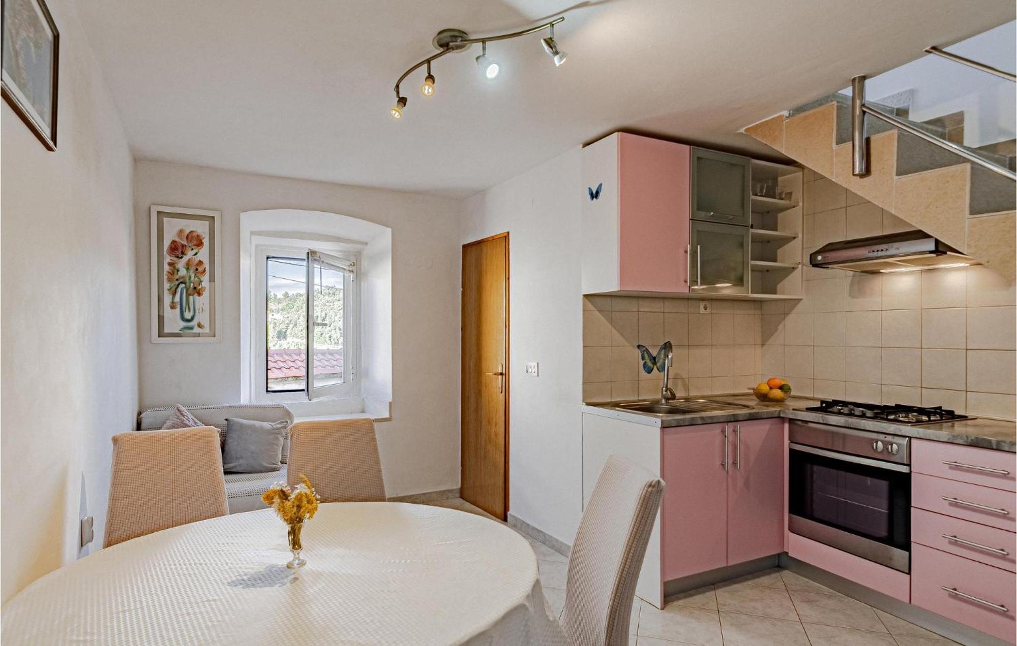 Stunning Apartment In Racisce With Wifi Extérieur photo